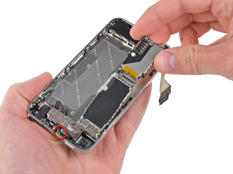 How to Clean iPhone Speaker (iPhone 4)