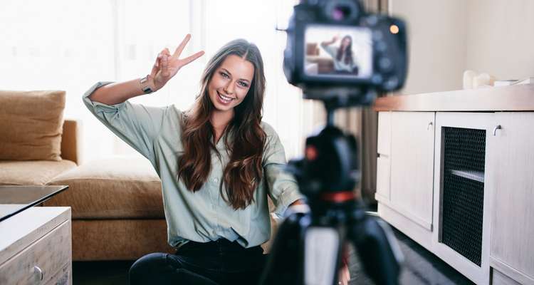 How to Make a Blog Video: A Guide for Beginners