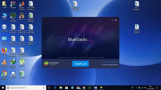 Bluestacks update and installation screen