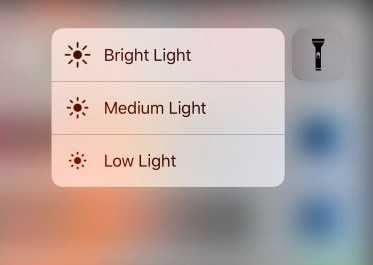 Tips and tricks about iPhone 8-Adjust the flashlight