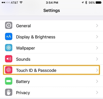 pantalla de bloqueo de iPhone con notificaciones: Touch ID y código de acceso