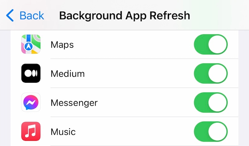 activer l'actualisation en arrière plan de l'application messenger iOS