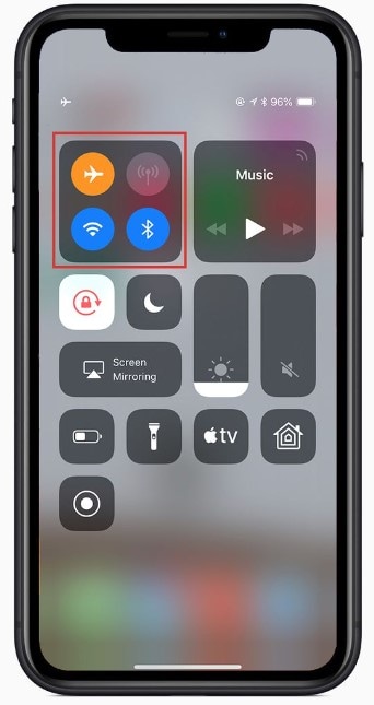 airplane mode in iphone control center