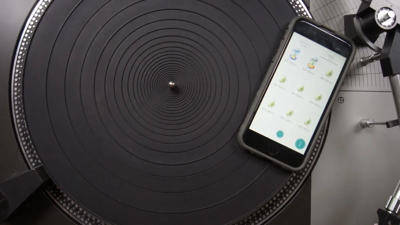 play pokemon go with turntable
