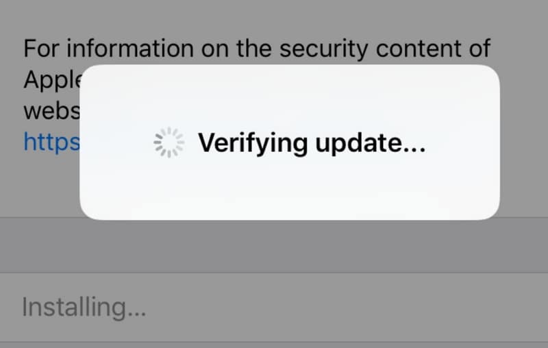 iphone 15 verifying update