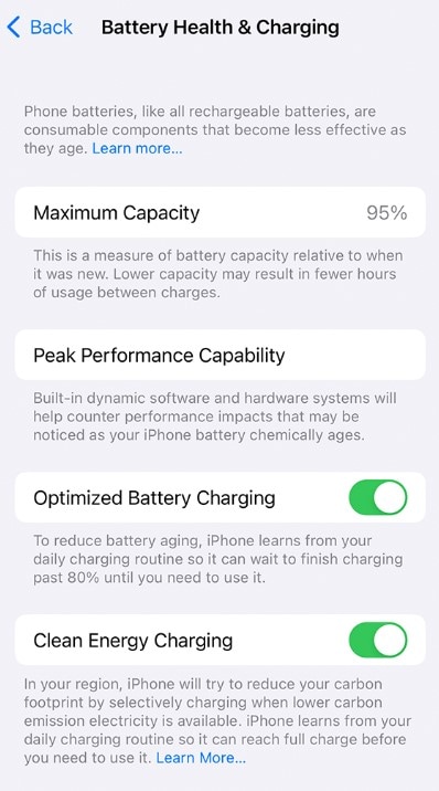 ConfiguraciÃ³n "Battery Health & Charging/Salud de la BaterÃ­a y Carga" del iPhone