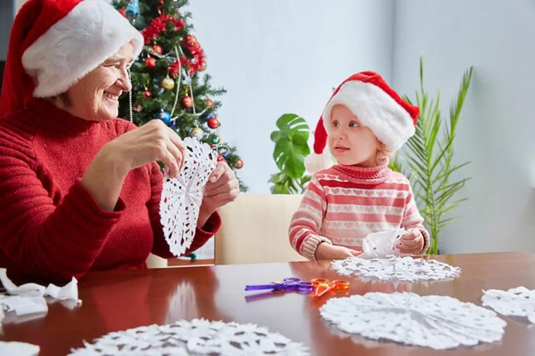 Abuela y nieta en Navidad