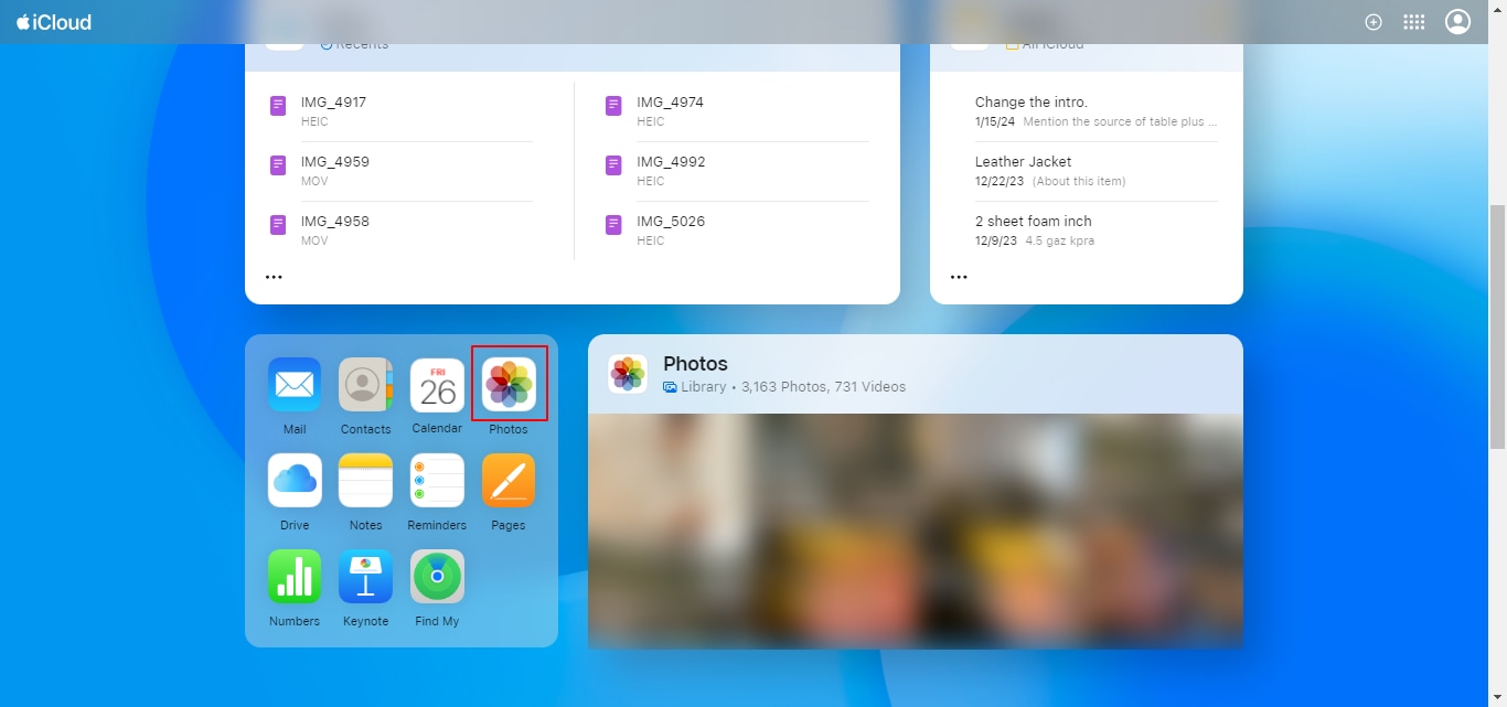 Seleziona Foto nella home page di iCloud.