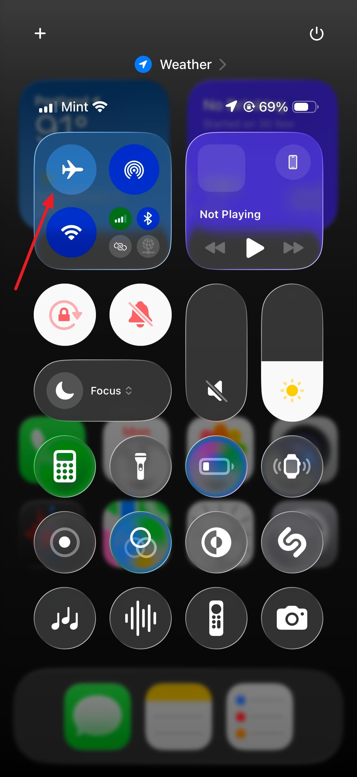 activate airplane mode ios26