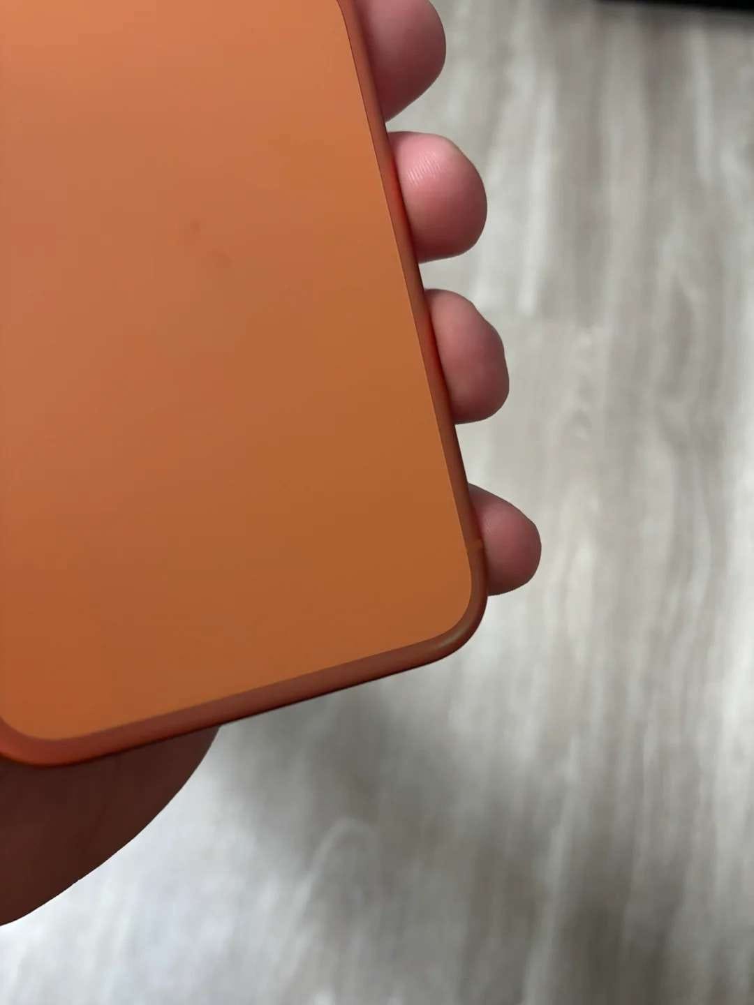 cosmic orange iphone 17 pro changing color to pink