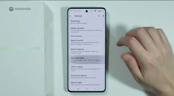 fast flashlight option