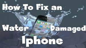 Como reparar um iPhone molhado que caiu na água
