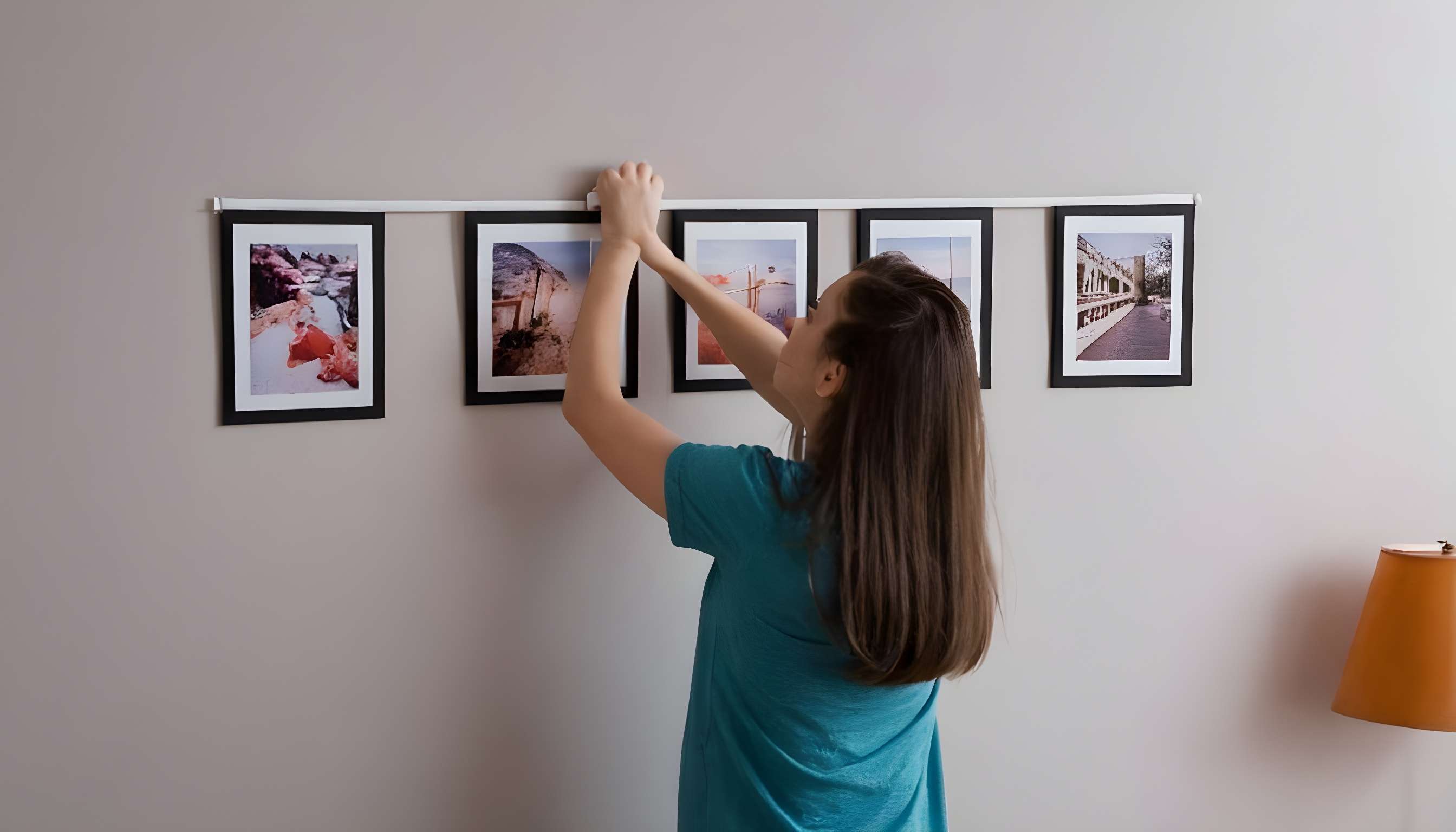 Ideal height to hang a picture