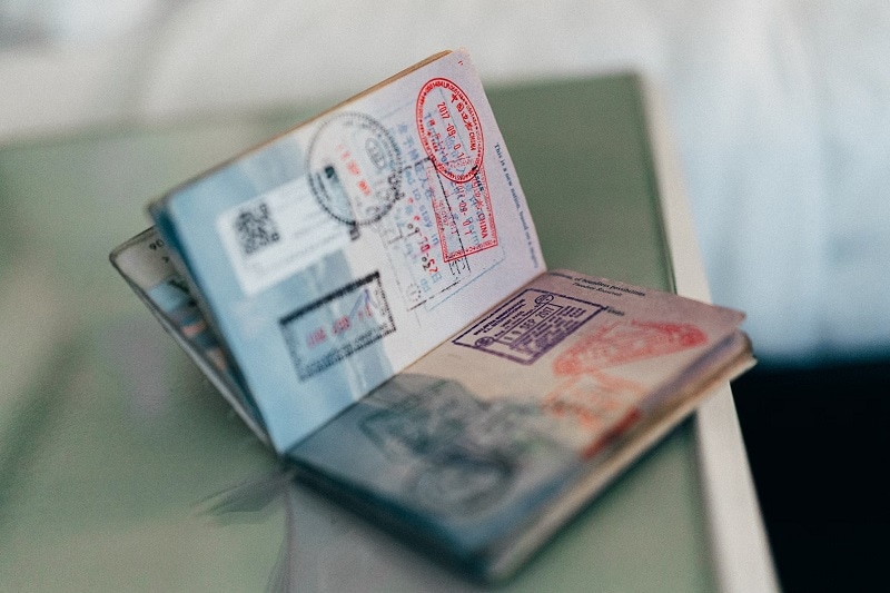 passport photos need to meet requirements