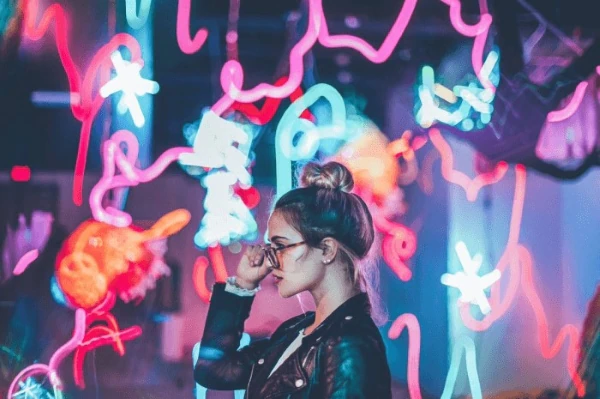 How to Shoot Perfect Neon Pictures?