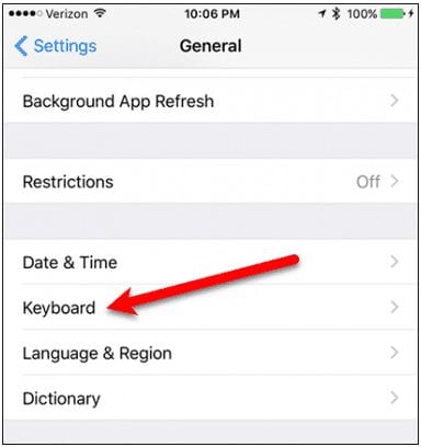 Adding Emojis to iPhone Via SwiftKey Keyboard- Selecting the 'Keyboard'
        Setting