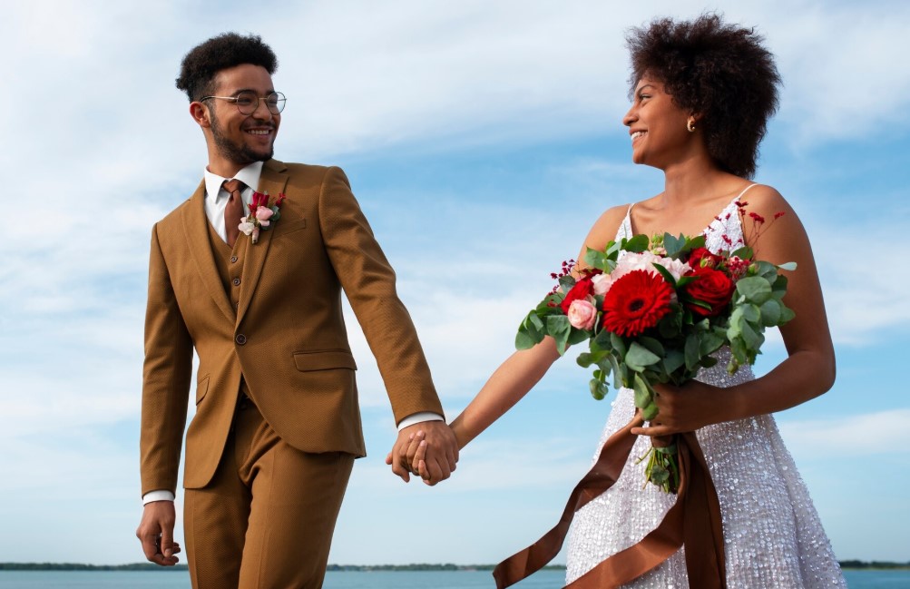 bride and groom picture