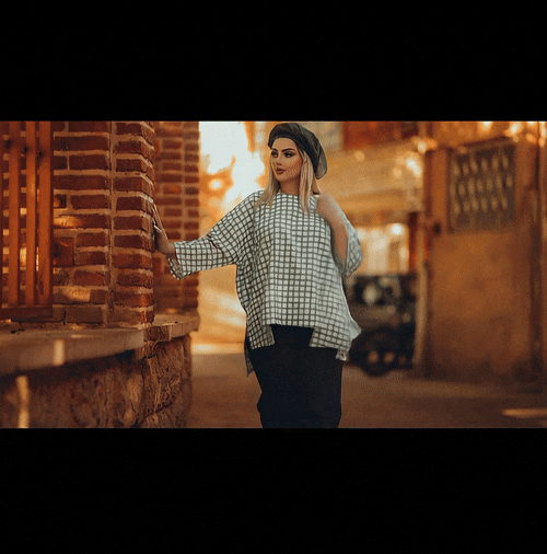 ai walking video using prompts