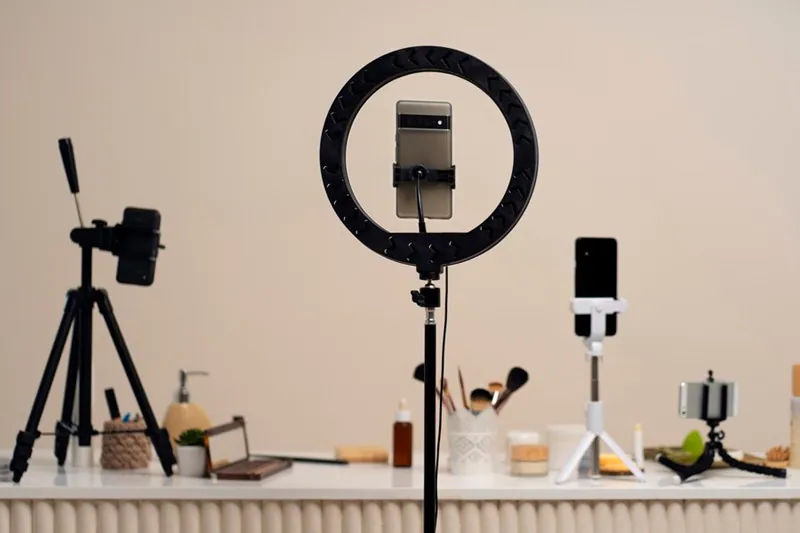 essential equipments for recording youtube videos