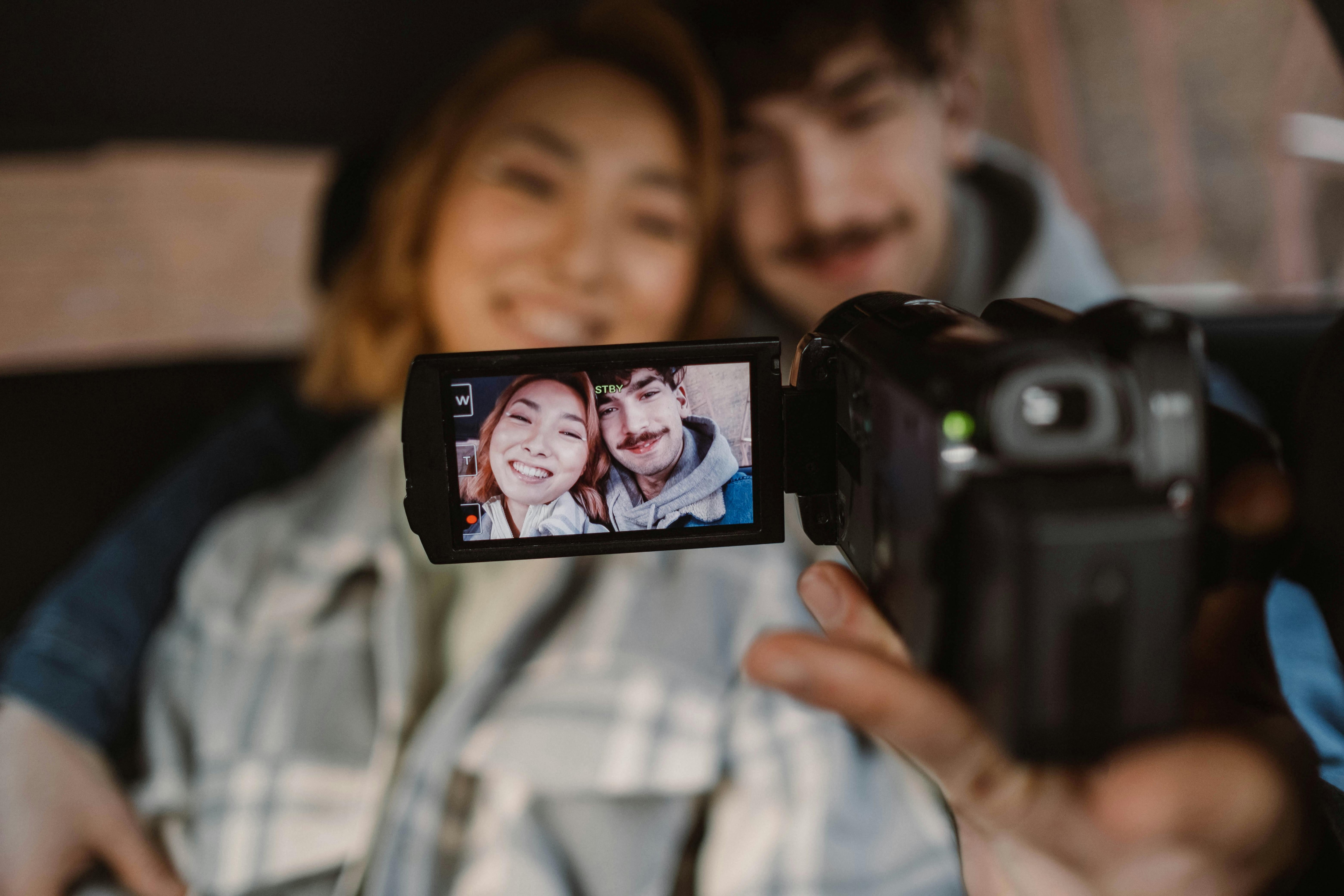 Les 5 meilleurs créateurs de vidéos sur l'amour | PC, mobile, Web