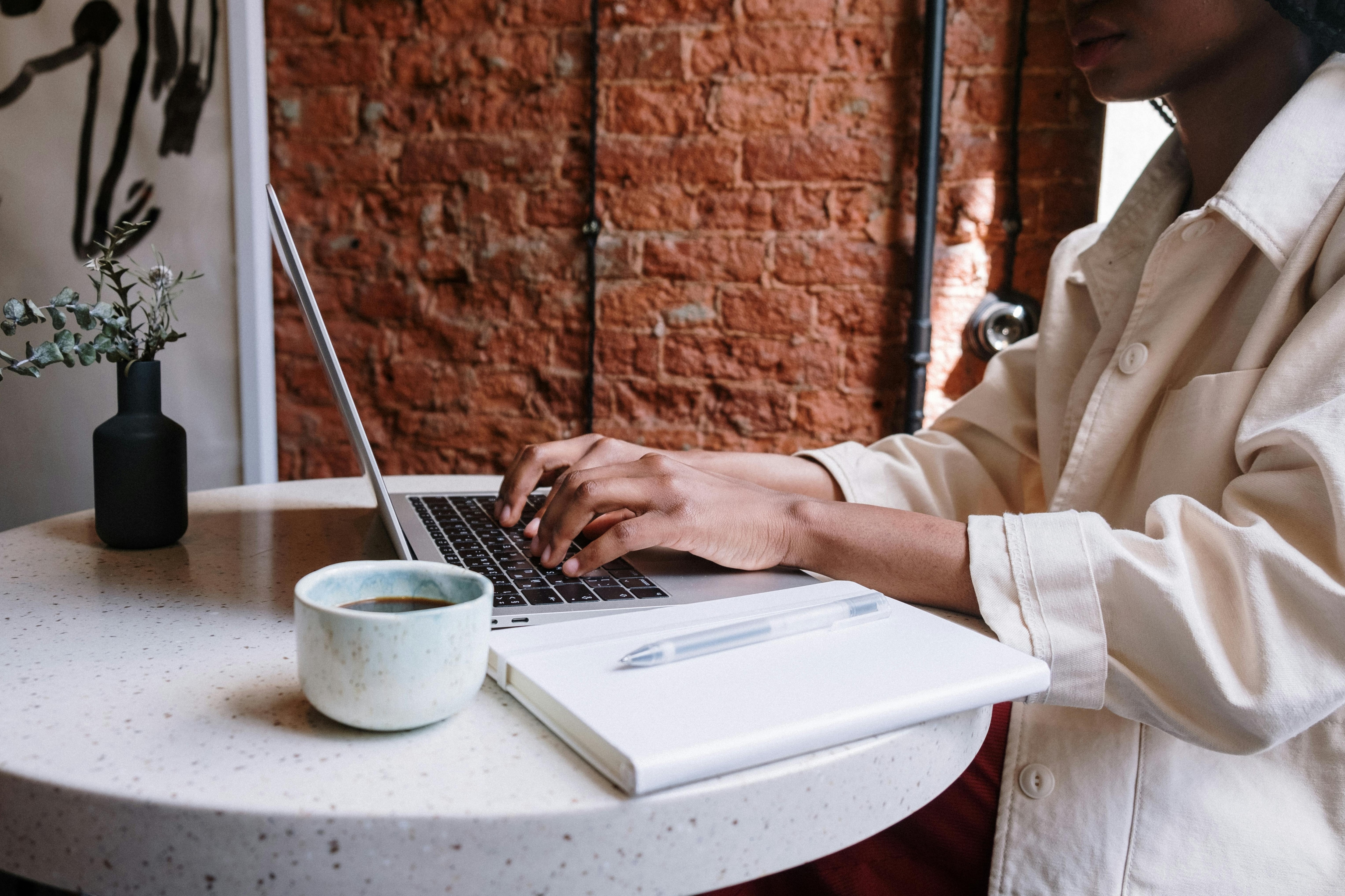 typing prompt on laptop