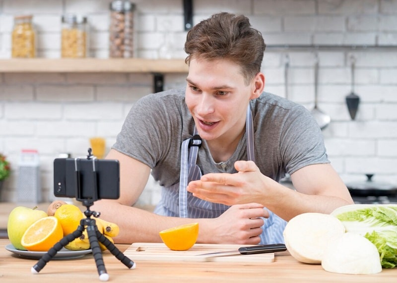 vlogger preparing a meal