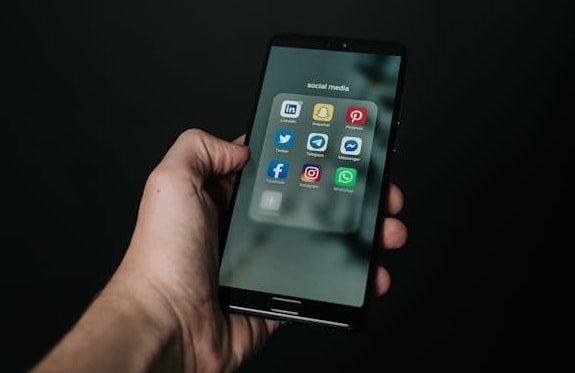 choose the right video format for each platform