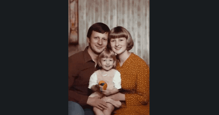 recreate old family photos