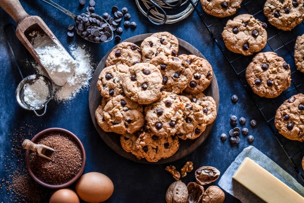 golden hue filter for baked goods
