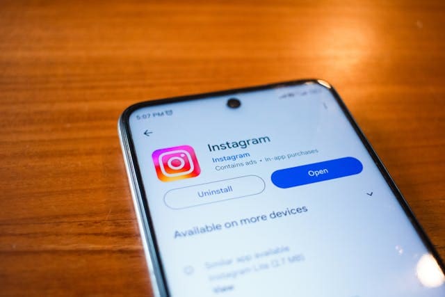 how to add captions to instagram reels