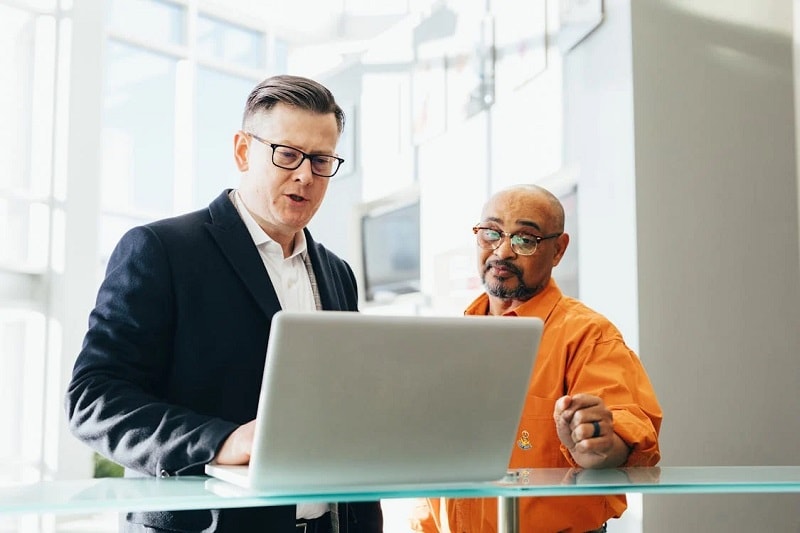 use elevator pitch video for business