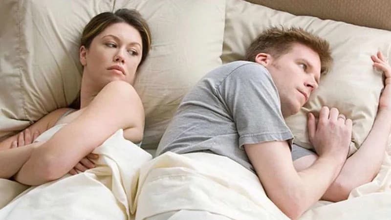 couple in bed meme