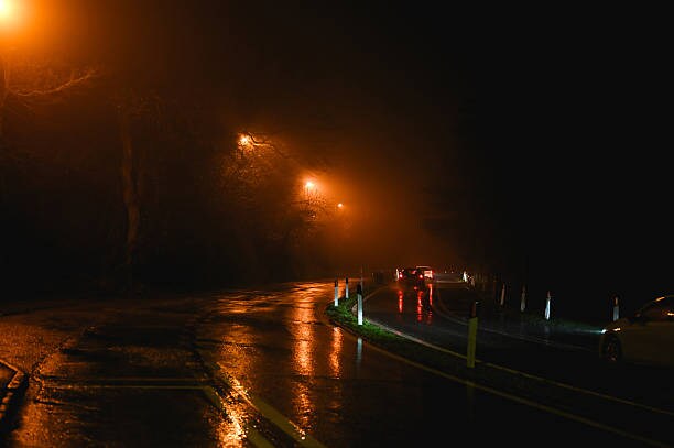 Black mist glow filter in Filmora video editor.