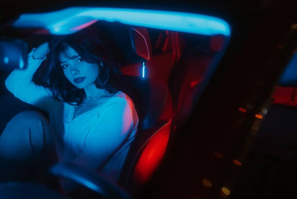 Cinematic glow filter effect in Filmora.