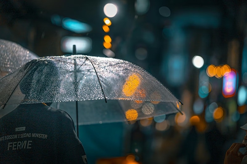 exemples de prompts ambiance pluie