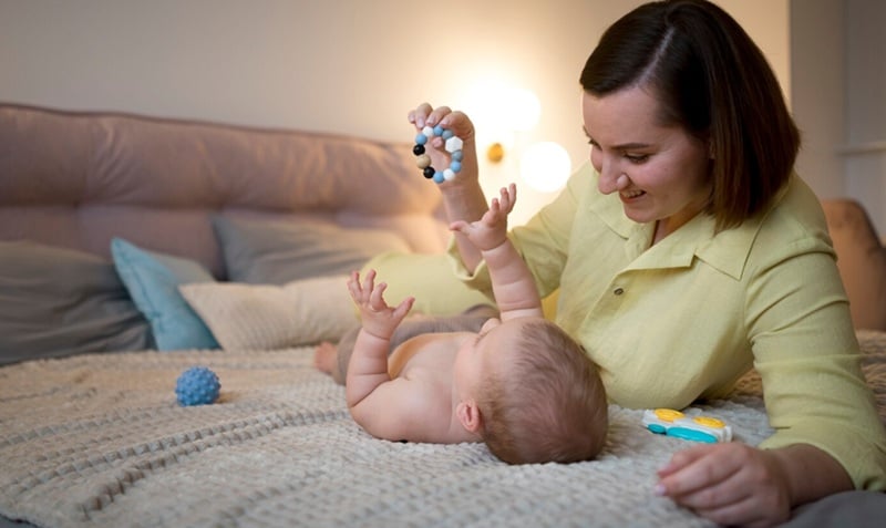 newborn hack for changing sheet