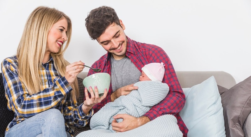 newborn hack for feeding baby