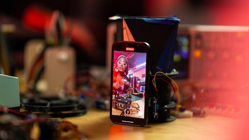 mobile apps to remove flicker in video