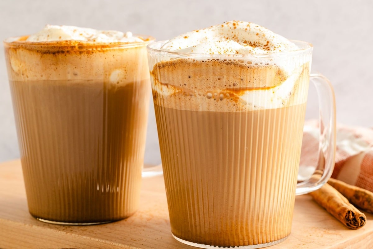 pumpkin spice latte thanksgiving drink