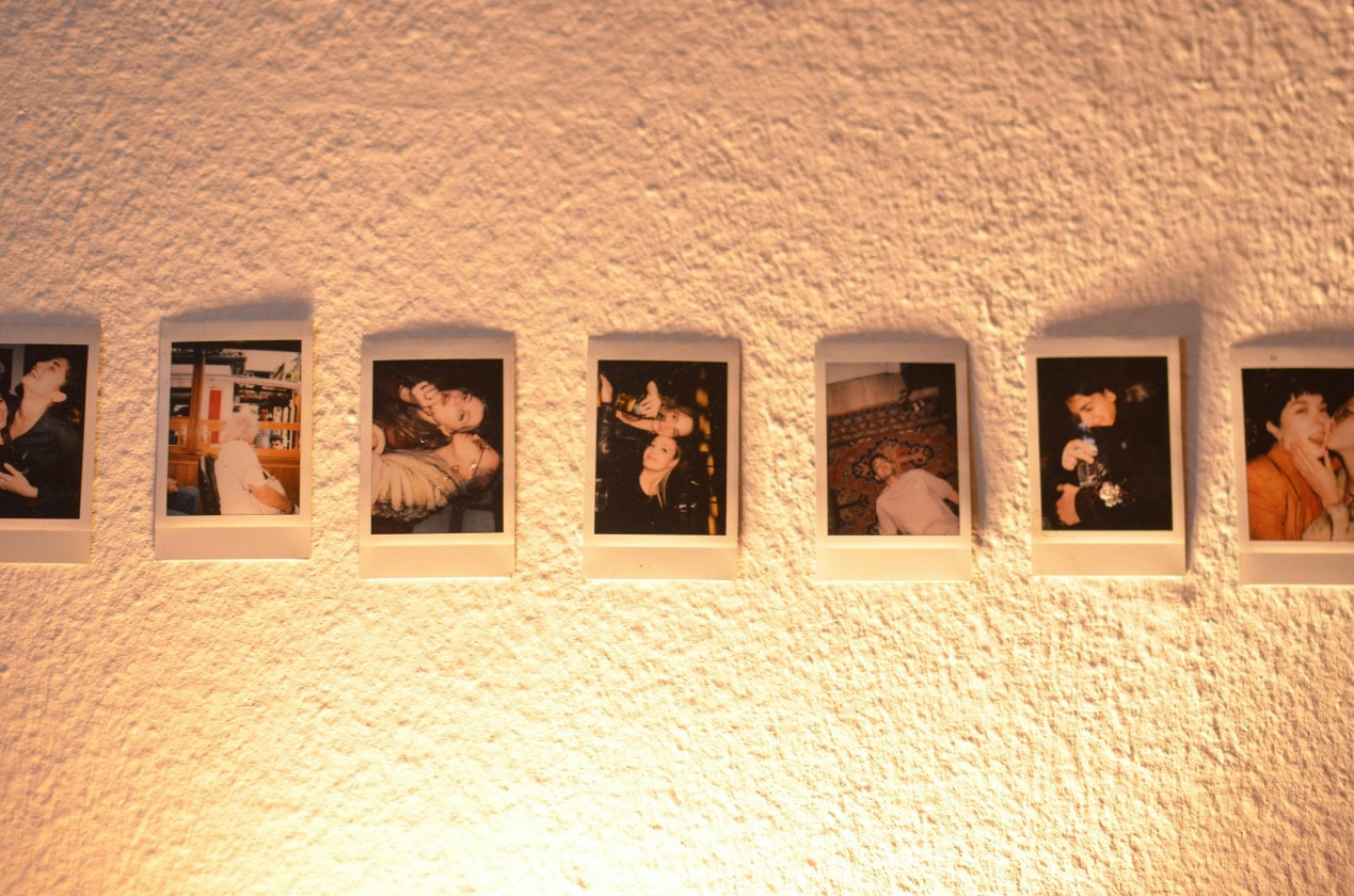 polaroid photo