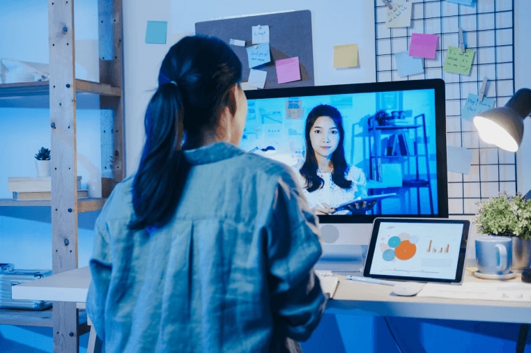 create aniamted charts for educational content