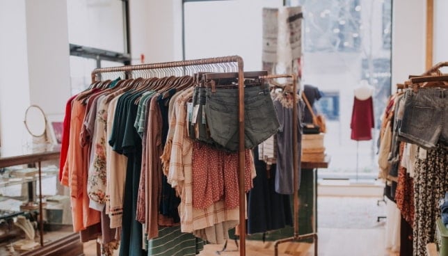 Ideas de pequeños negocios- Propietario de una boutique de ropa
