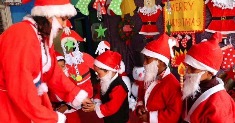 Célébration de Noël à l'école