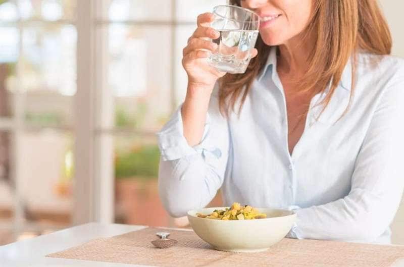 drink water before meal