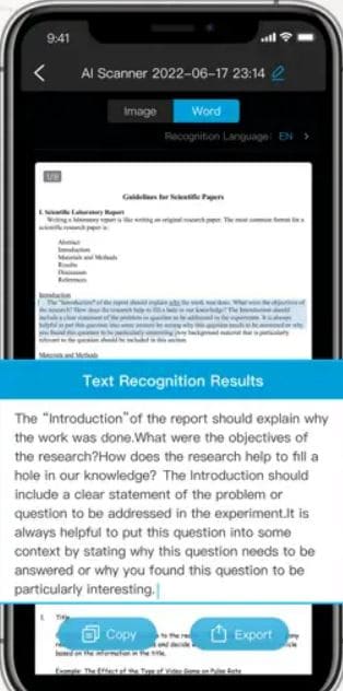 Reconnaissance de texte par scanner IA au travail