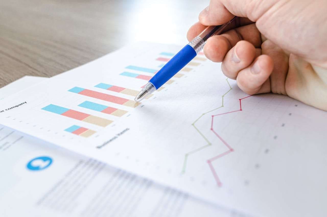 Tabelle aus PDF für Monatsberichte extrahieren