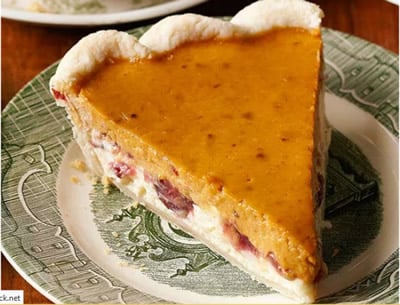 würziges Thanksgiving-Dessert Chipotle-Sahne-Käse-Kürbiskuchen