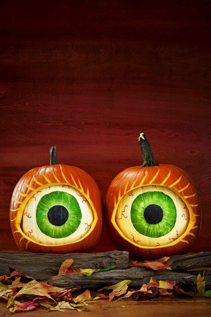 pumpkins with spooky eyes