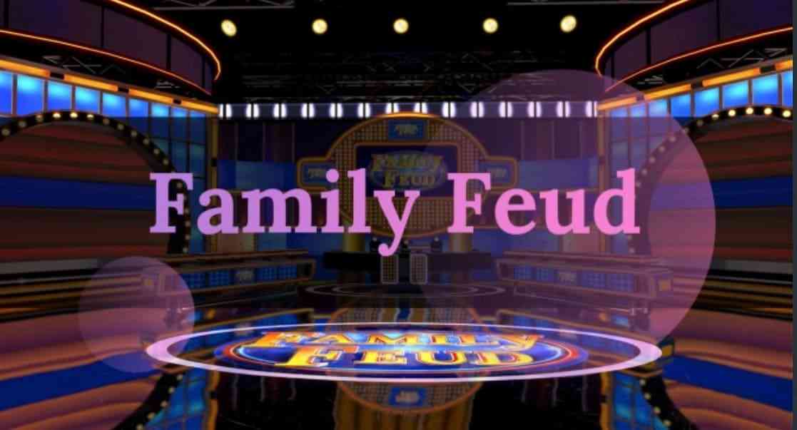 Free Christmas Family Feud PPT Template and Google Slides