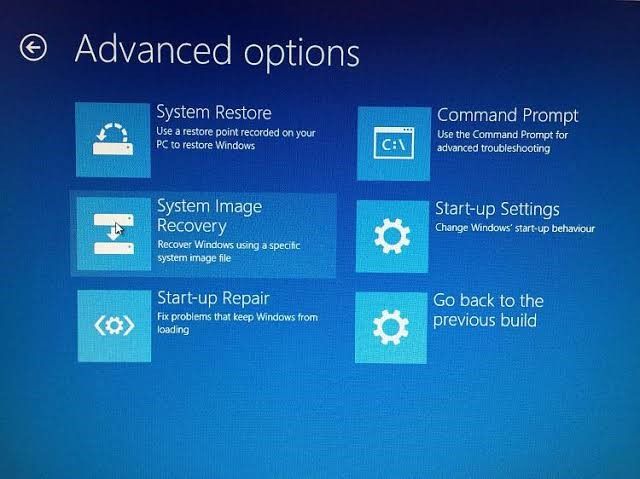 utilizar la unidad de recuperación de Windows 10 7